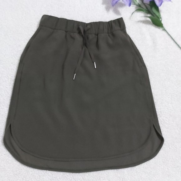 lululemon athletica Dresses & Skirts - lululemon On the Fly Skirt Woven – Dark Olive